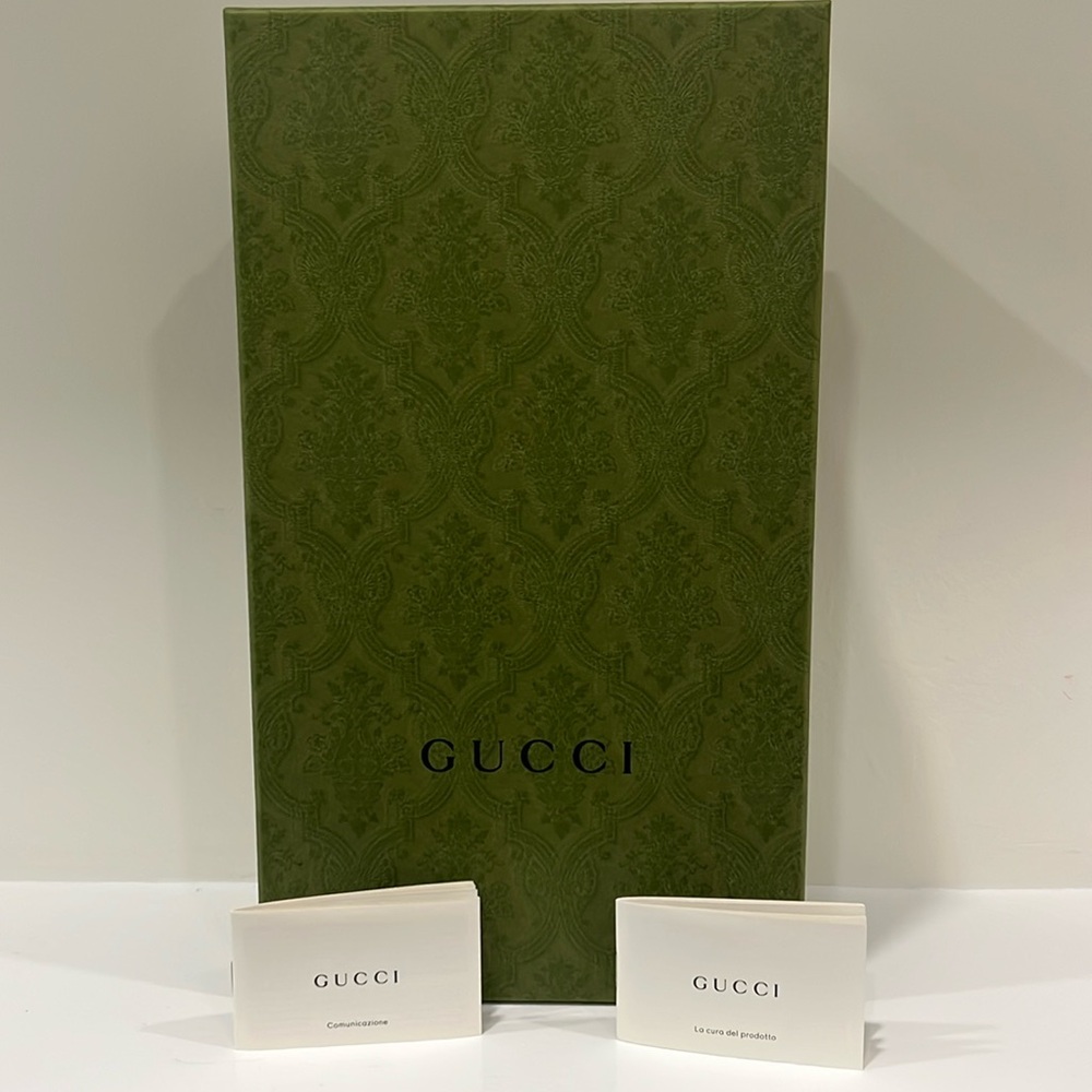 GUCCI Green Shoe Box w/ Tissue & Info Cards